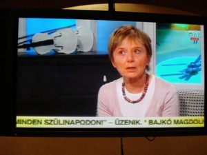 Marguerite Kardos parle des Dialogues avec l'ange à Duna TV (6 juillet 2011)
